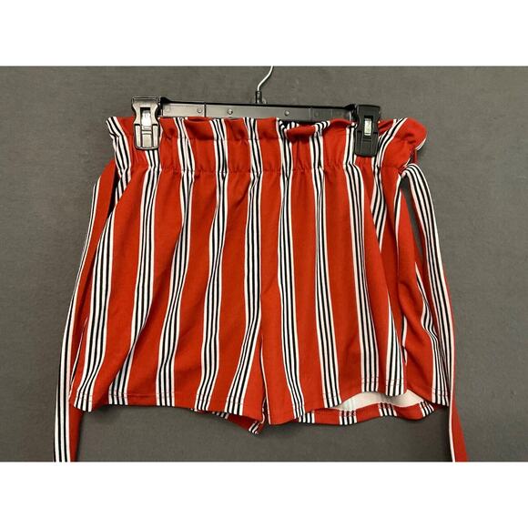 Rue21 Pants - Rue21 Striped Paperbag Shorts M Belt Loops Tie Stretch Summer Elastic Waist